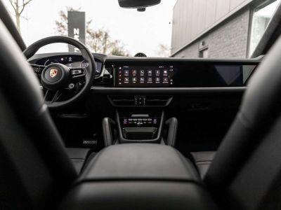 Porsche Cayenne E-HYB-AIR-CHRONO-21-MATRIX-360-HUD-INNO-PANO-18W  - 48