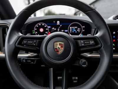 Porsche Cayenne E-HYB-AIR-DISPL-CHRONO-21-HD-MATRIX-360-PANO-18W  - 27