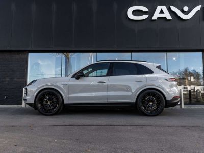 Porsche Cayenne E-HYB-SOFTCL-CHRONO-21-MATRIX-360-HUD-PANO-18W-..  - 3