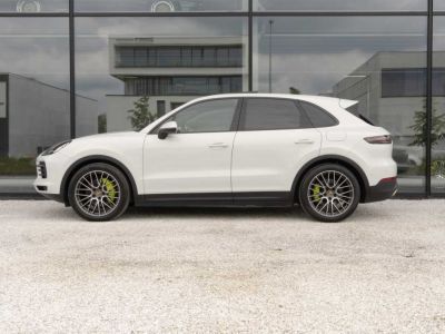 Porsche Cayenne Hybrid HeadUp Bose Softclose 21' Pano PDLS Towbar  - 6