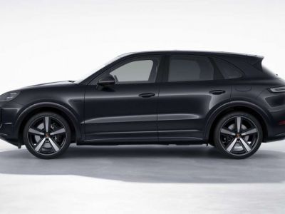 Porsche Cayenne Hybride | Bose Matrix Passenger display ...  - 3