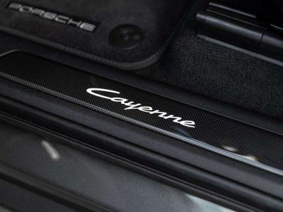 Porsche Cayenne S E-HYB-CARBON-MASSAGE-NACHTZICHT-PDCC-DISPL-HUD  - 24