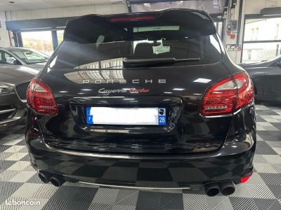 Porsche Cayenne Turbo V8  - 5