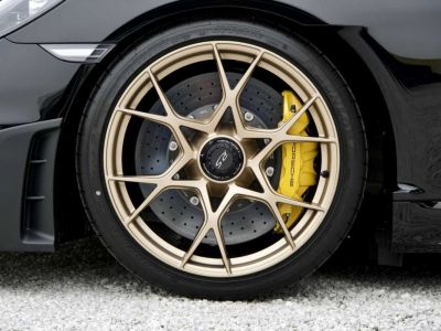 Porsche Cayman GT4 RS Weissach Ceramic Lifting Stitching BOSE  - 10