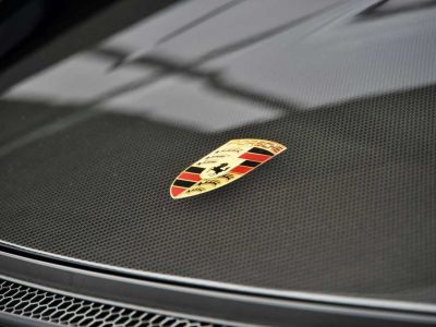 Porsche Cayman GT4 RS Weissach PCCB MANUFAKTUR Lifting Stitching  - 3