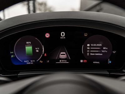 Porsche Macan 4 EV 100KW-22-AIR-MATRIX-PANO-ACC-AUGM. HUD-DISPL  - 30