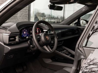 Porsche Macan 4 EV-100KW-AUGMENTED HUD-DISPLAY-22RS-PANO-FULL  - 24