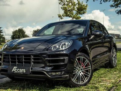 Porsche Macan TURBO  - 1