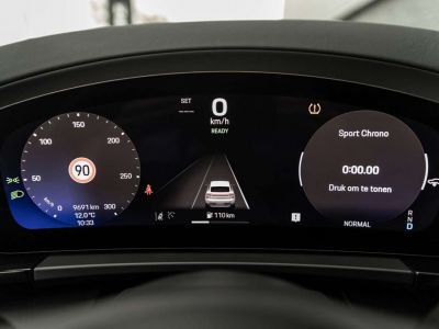 Porsche Macan TURBO EV 22-AIR-ACHTERAS-MATR-PANO-INNO-AUGM.HUD  - 27