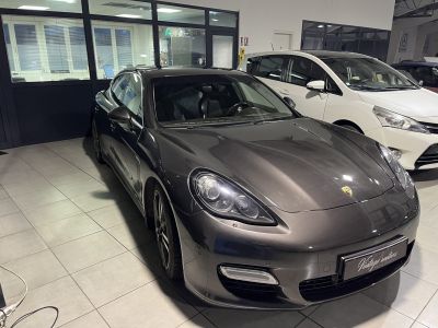 Porsche Panamera  - 1