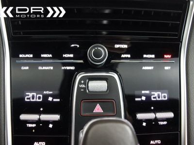 Porsche Panamera 4 E HYBRID - NAVI LEDER PANODAK KEYLESS  - 27