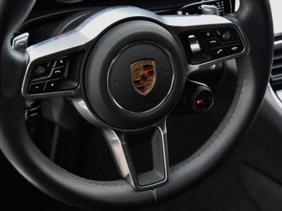 Porsche Panamera 4 HYBRID 10 YEARS EDITION  - 11