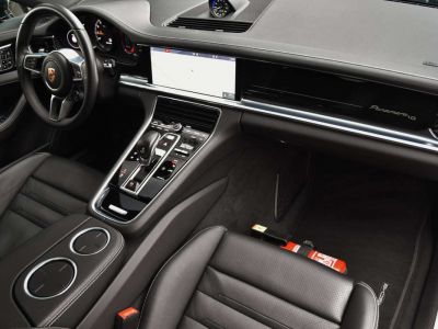 Porsche Panamera 4 HYBRID 10 YEARS EDITION  - 13