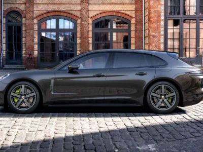 Porsche Panamera 4 PHEV Sport Turismo Plat. Edition | Sportuitlaat  - 2