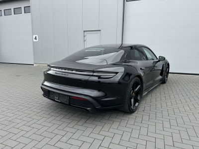 Porsche Taycan 93.4 kWh Turbo S -- PACK CARBON TOIT PANO  - 6