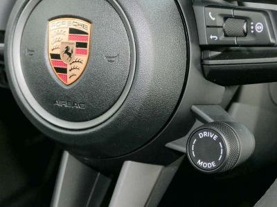 Porsche Taycan Cross Turismo | BOSE 21velgen Passagierscherm  - 28