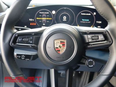 Porsche Taycan Cross Turismo 4 2023  - 13