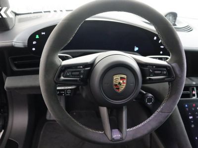 Porsche Taycan GTS - PANO ADAPTIVE CRUISE SPORT CHRONO FABRIEKSGARANTIE  - 33