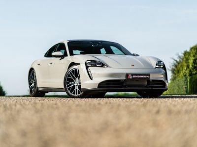 Porsche Taycan PERFORMANCE BATTERY PLUS / SUSPENSION PNEUMATIQUE / JANTES 20″ TURBO AERO / TOIT PANORAMIQUE / SIÈGE CHAUFFANT / CAMÉRA DE RECUL - <small></small> 109.000 € <small>TTC</small> - #1