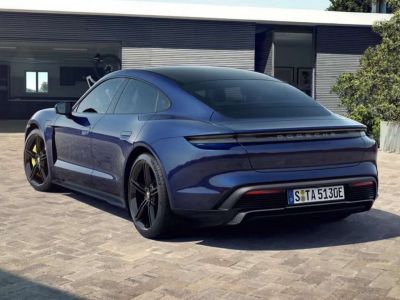 Porsche Taycan Turbo S | Gentian INNO PASS DISPLAY PDCC  - 3