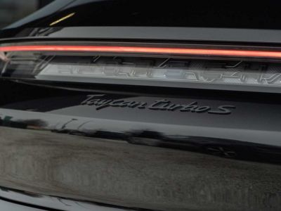 Porsche Taycan Turbo S Cross Turismo NP €262.832,97 Burmester FULL  - 44