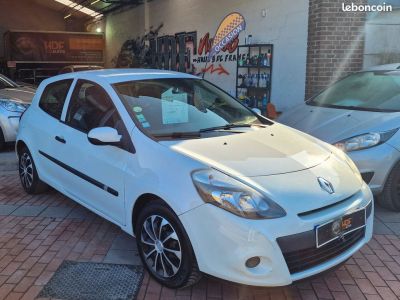 Renault Clio 1.5 DCI 75ch dynamique  - 1