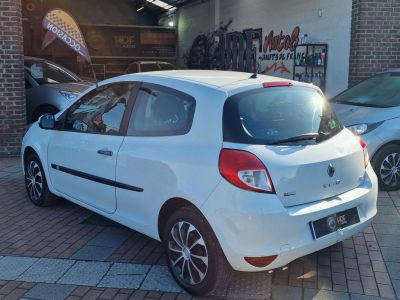 Renault Clio 1.5 DCI 75ch dynamique  - 5