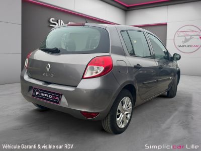 Renault Clio III 5 portes  - 5