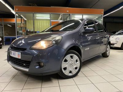 Renault Clio III (B/C85) 1.5 dCi 90ch Dynamique TomTom 3p  - 1