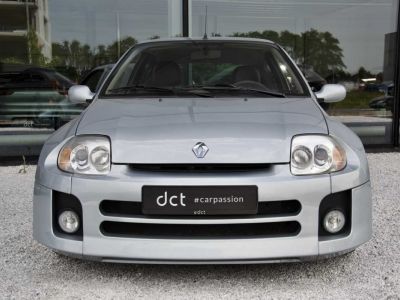 Renault Clio V6 3.0i 24v PHASE I UNIQUE Condition  - 2