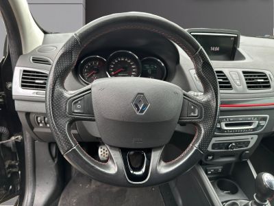 Renault Megane III COUPE 2.0 220 GT  - 10