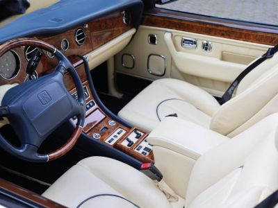 Rolls Royce Corniche V 6.8L V8 producing 325 bhp  - 39