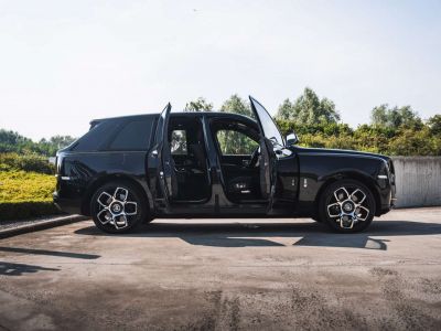 Rolls Royce Cullinan Black Badge Theatre Shooting Star Coachline  - 14