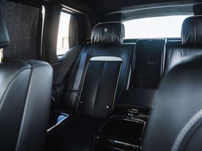 Rolls Royce Cullinan Black Badge Theatre Shooting Star Coachline  - 30