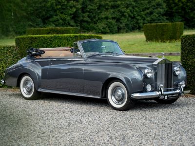 Rolls Royce Silver Cloud S2 Drophead by H J Mulliner - 1 of 107ex  - 1