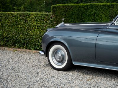 Rolls Royce Silver Cloud S2 Drophead by H J Mulliner - 1 of 107ex  - 11