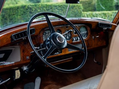 Rolls Royce Silver Cloud S2 Drophead by H J Mulliner - 1 of 107ex  - 19