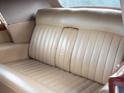 Rolls Royce Silver Cloud S2 Drophead by H J Mulliner - 1 of 107ex  - 22