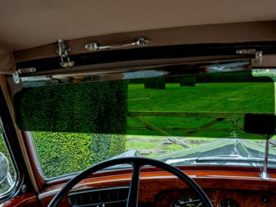 Rolls Royce Silver Cloud S2 Drophead by H J Mulliner - 1 of 107ex  - 32