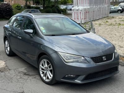 Seat Leon Seat Léon Business 2.0 TDI 150 Start/Stop Style Business (7 CV) 2014  - 2