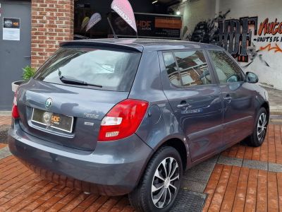 Skoda Fabia 1.2 essence 5 portes  - 4