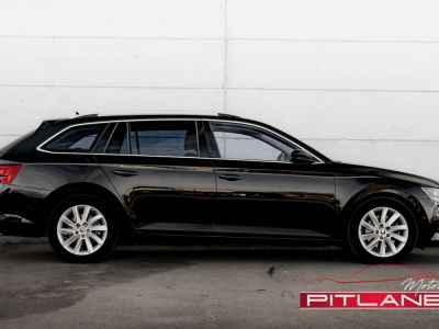 Skoda Superb 2.0 TDi Edition Style Attelage Carplay Bi-Xen  - 6