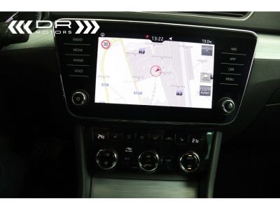 Skoda Superb COMBI 1.6CRTDI DSG7 AMBITION - NAVI APPLE CARPLAY/ANDROID LED LEDER  - 17