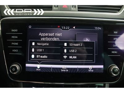 Skoda Superb COMBI 1.6CRTDI DSG7 AMBITION - NAVI APPLE CARPLAY/ANDROID LED LEDER  - 21