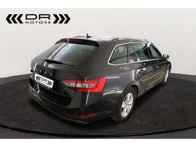 Skoda Superb COMBI 1.6CRTDI DSG7 AMBITION - NAVI MIRROR LINK LEDER  - 3