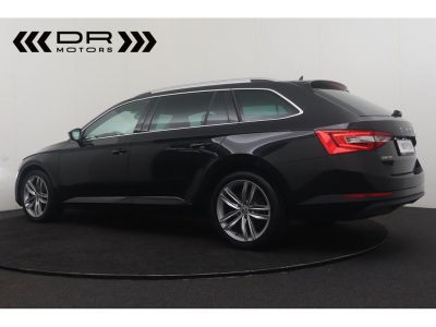 Skoda Superb COMBI 1.6CRTDI DSG7 AMBITION - NAVI MIRROR LINK LEDER LED ADAPTIVE CRUISE  - 8