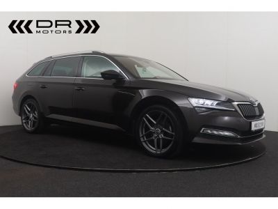 Skoda Superb COMBI 1.6CRTDI DSG7 LEDER - NAVI APPLE CARPLAY/ANDROID LED  - 2