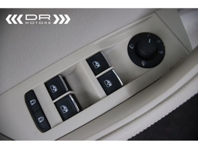 Skoda Superb COMBI 1.6CRTDI DSG7 LEDER - NAVI APPLE CARPLAY/ANDROID LED  - 44