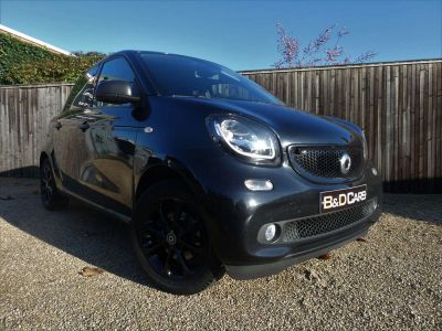 Smart Forfour 1.0i Passion CRUISE-MEDIA-TOMTOM-AIRCO-15-LED  - 1