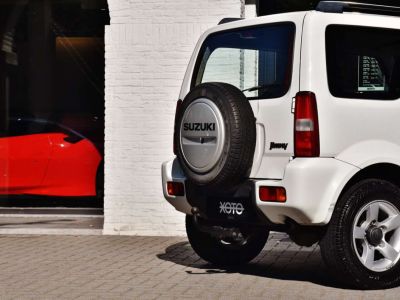 Suzuki Jimny 1.3i  - 15